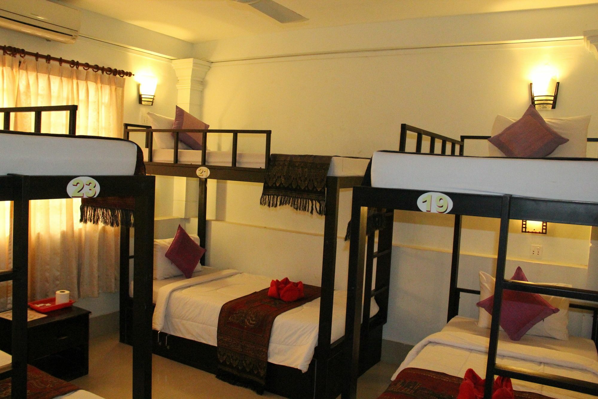 The Siem Reap Chilled Backpacker Hostel Екстериор снимка